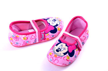 zapatillas casa de Minnie Mouse